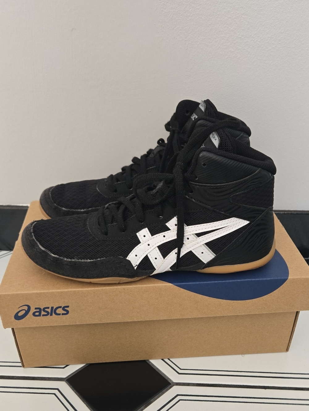 ASICS Black & White High-Top Kids Wrestling Sneakers